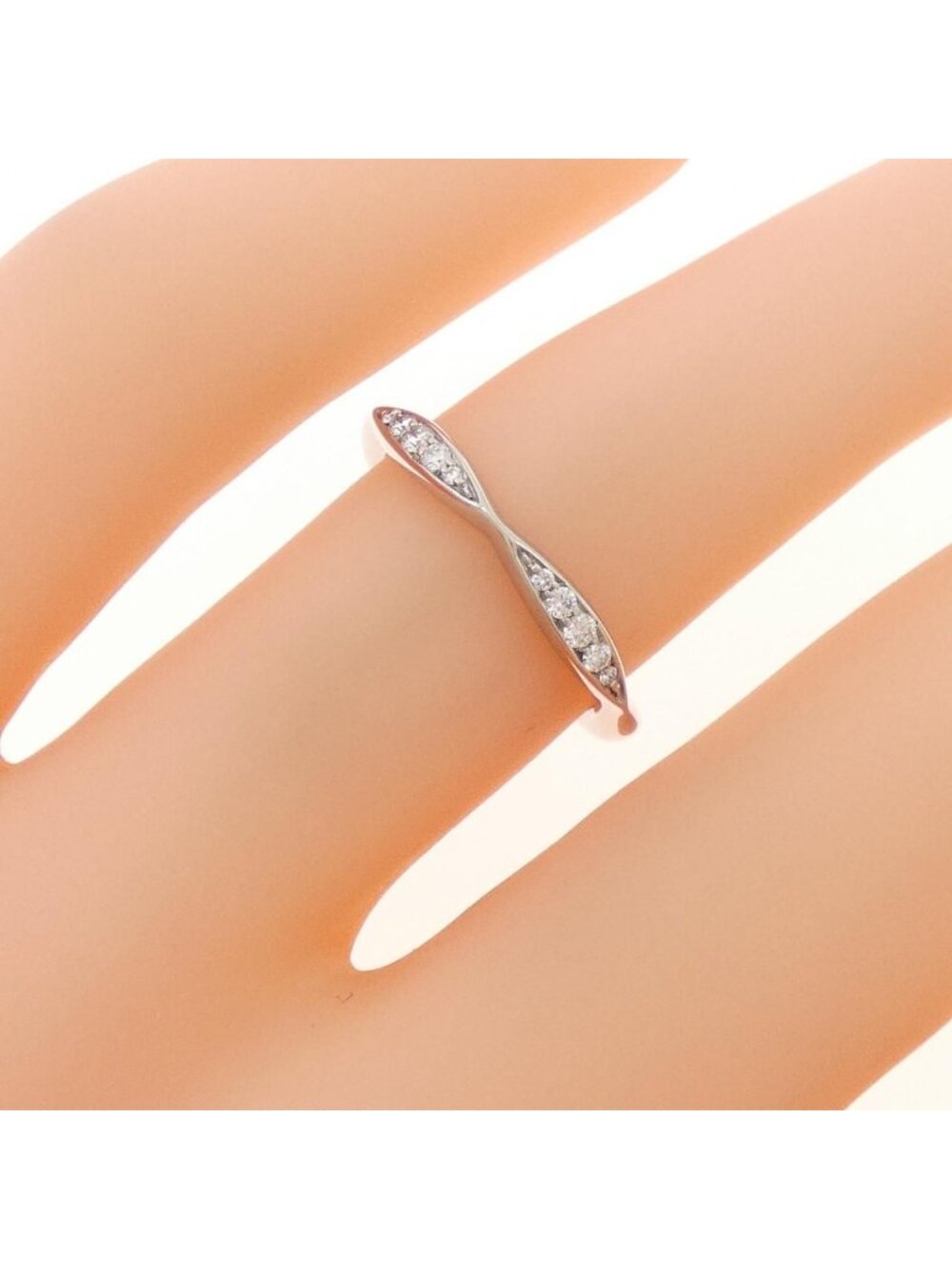Chanel Camellia Half Eternity Ring - Picture 6 of 7